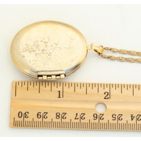 Vintage Victorian Locket Necklace by Avon 24 Inch - A1 - Picture 4 of 4